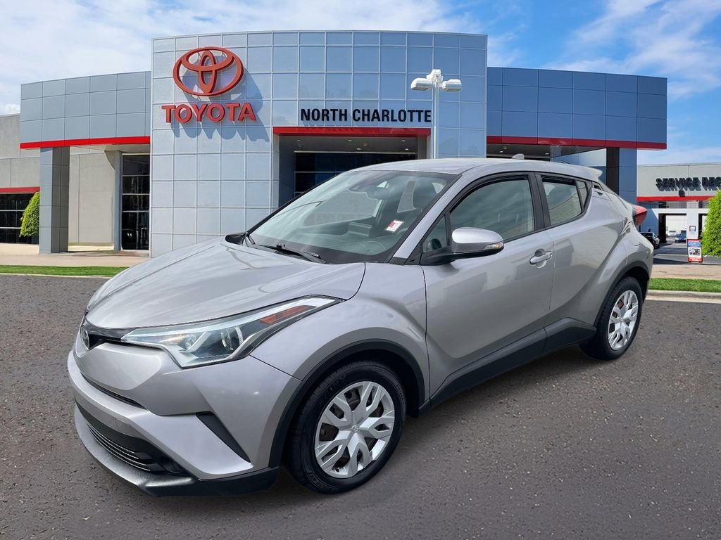 Used 2019 Toyota C-HR LE image 4
