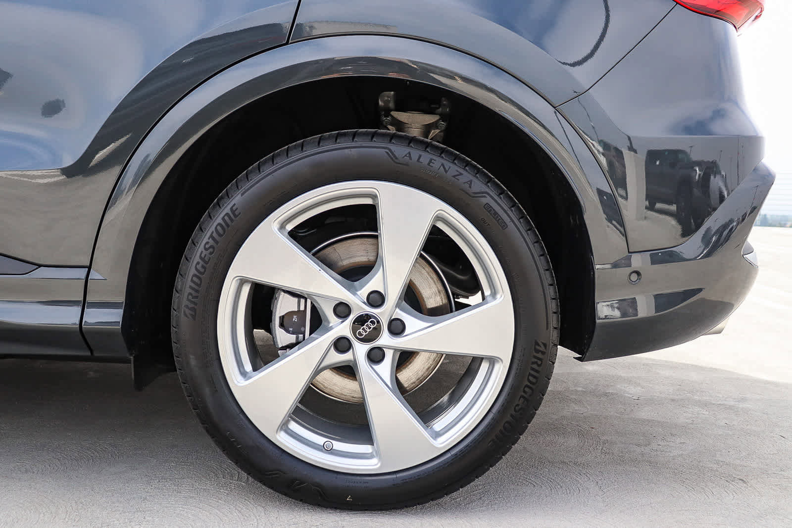 New 2025 Audi Q5 Prestige image 13