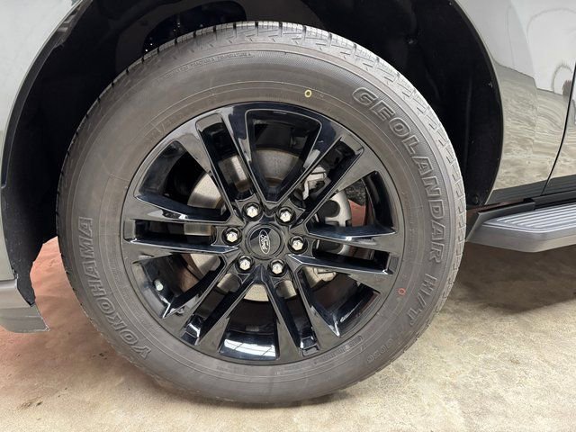 Certified 2022 Ford Expedition XLT image 29