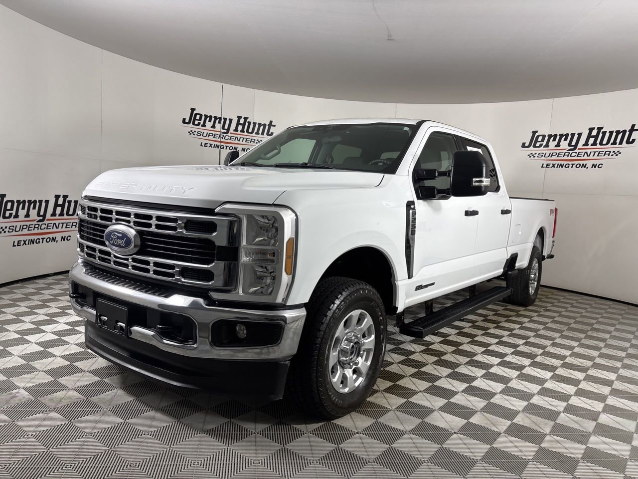 Used 2024 Ford F250 XLT w/ FX4 Off-Road Package image 1