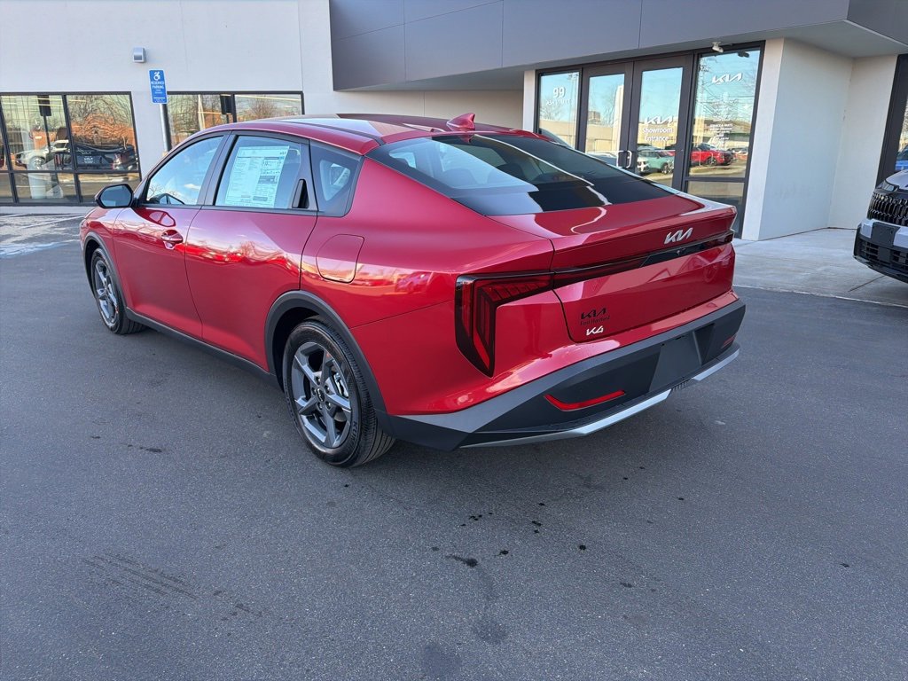 New 2025 Kia K4 LXS image 8