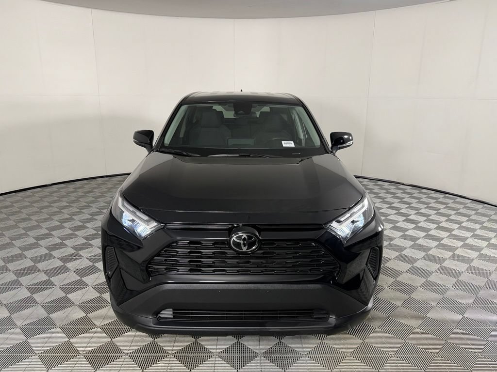 Used 2024 Toyota RAV4 LE FWD image 4