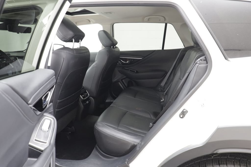 Used 2023 Subaru Outback Touring XT AWD/4WD image 14