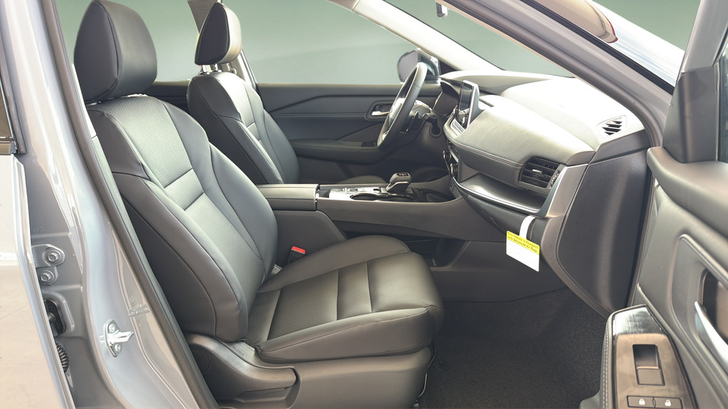 New 2026 Nissan Rogue Dark Armor FWD image 11
