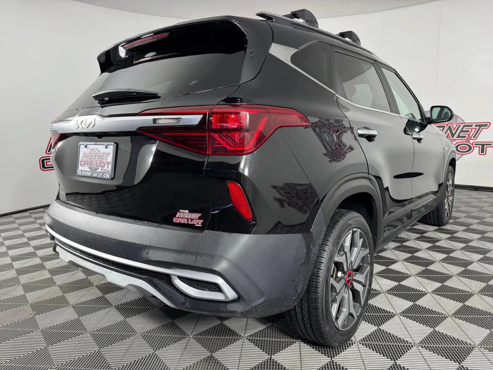 Used 2022 Kia Seltos SX w/ Sunroof Package AWD/4WD image 28