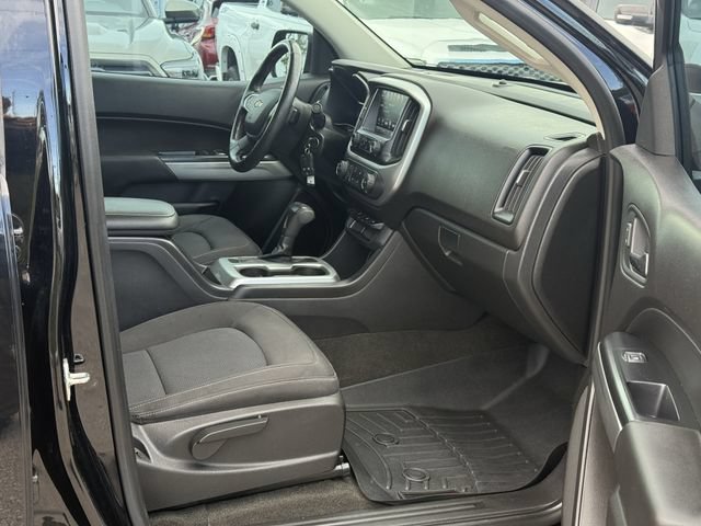 Used 2018 Chevrolet Colorado LT w/ LT Convenience Package RWD image 16