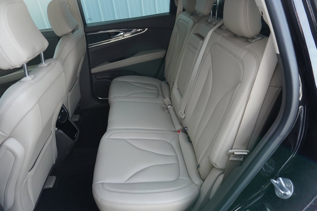 Used 2023 Lincoln Nautilus AWD w/ Premium Package image 25