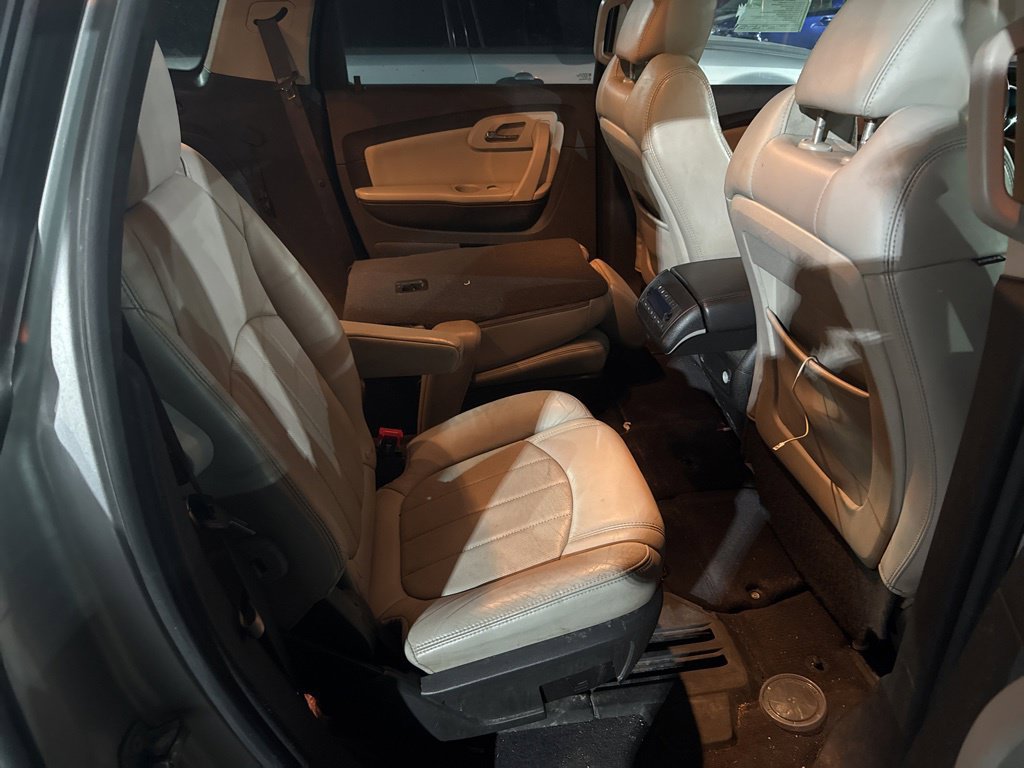 Used 2011 Chevrolet Traverse LTZ AWD/4WD image 19