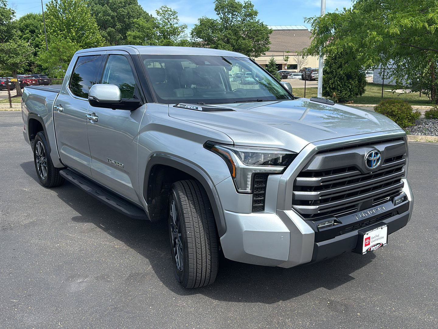 Used 2022 Toyota Tundra Limited AWD/4WD image 6