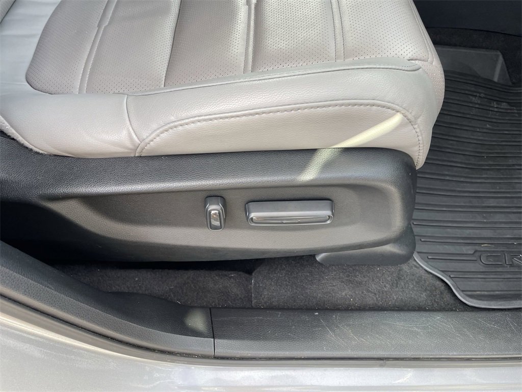 Used 2017 Honda CR-V Touring image 35