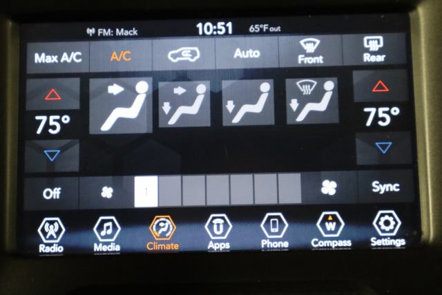Used 2018 Jeep Renegade Trailhawk w/ Safety & Security Group AWD/4WD image 32