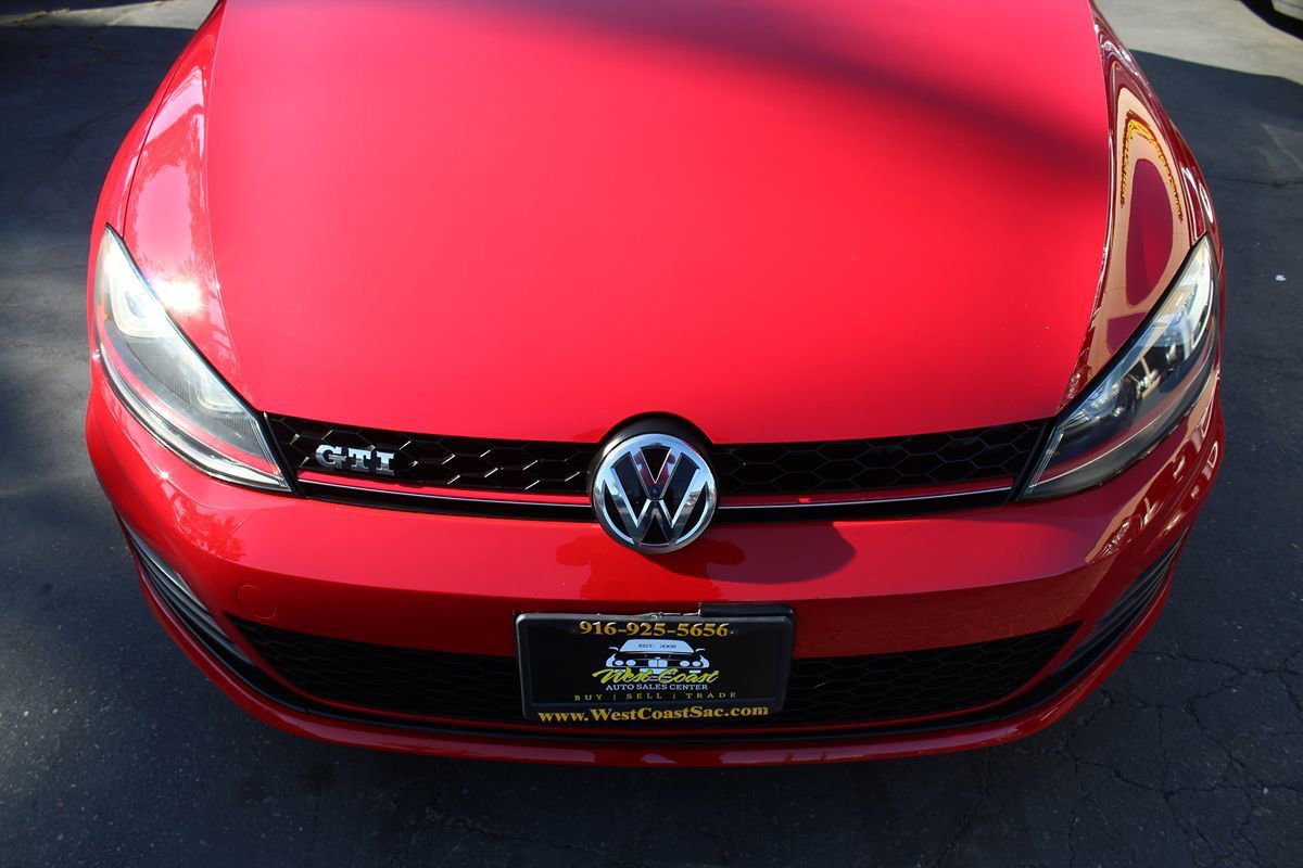 Used 2015 Volkswagen GTI SE FWD image 9