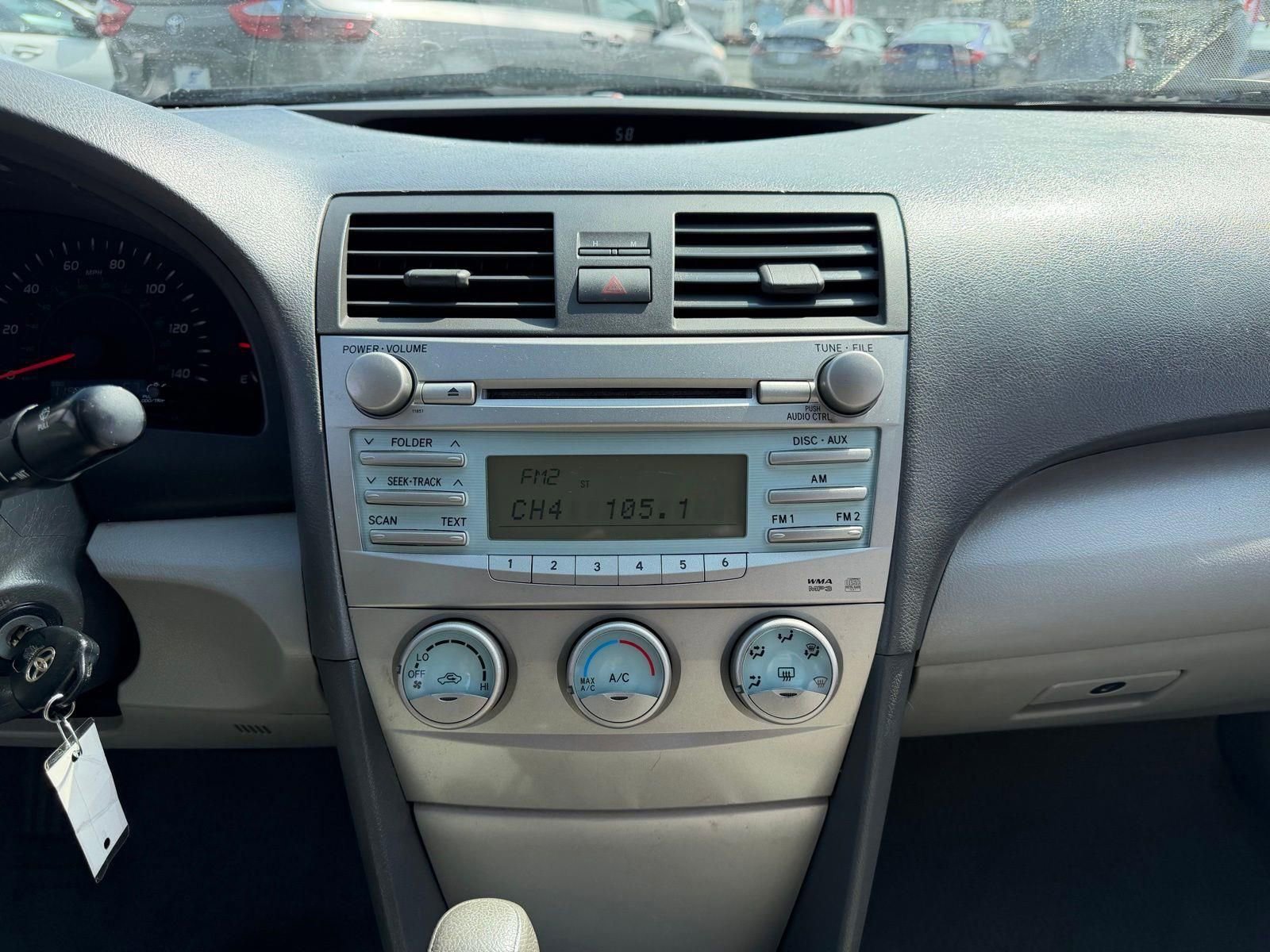 Used 2009 Toyota Camry LE image 16