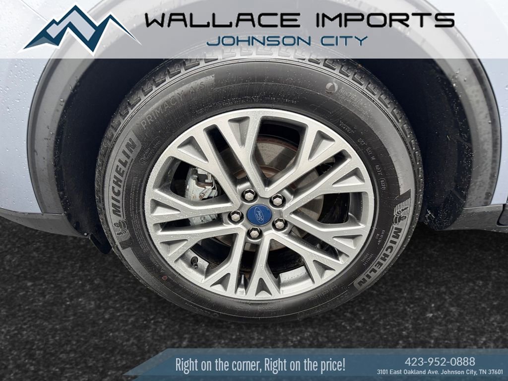 Used 2022 Ford Escape SEL w/ Technology Package image 9