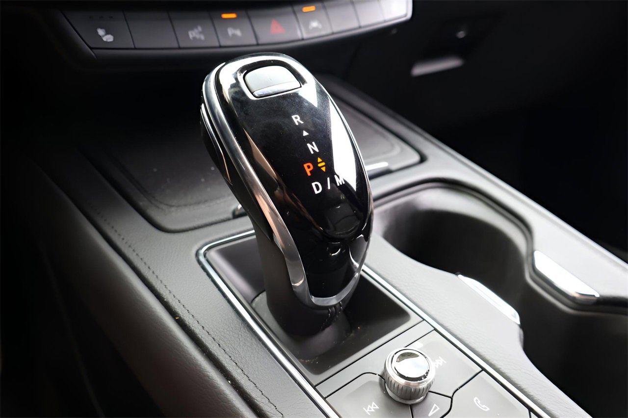 Certified 2023 Cadillac XT4 Sport w/ Enhanced Visibility Package image 27