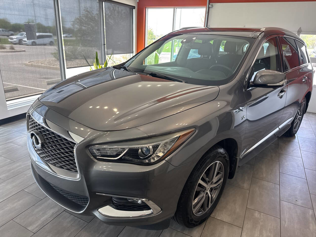 Used 2018 INFINITI QX60 AWD w/ Premium Plus Package image 7