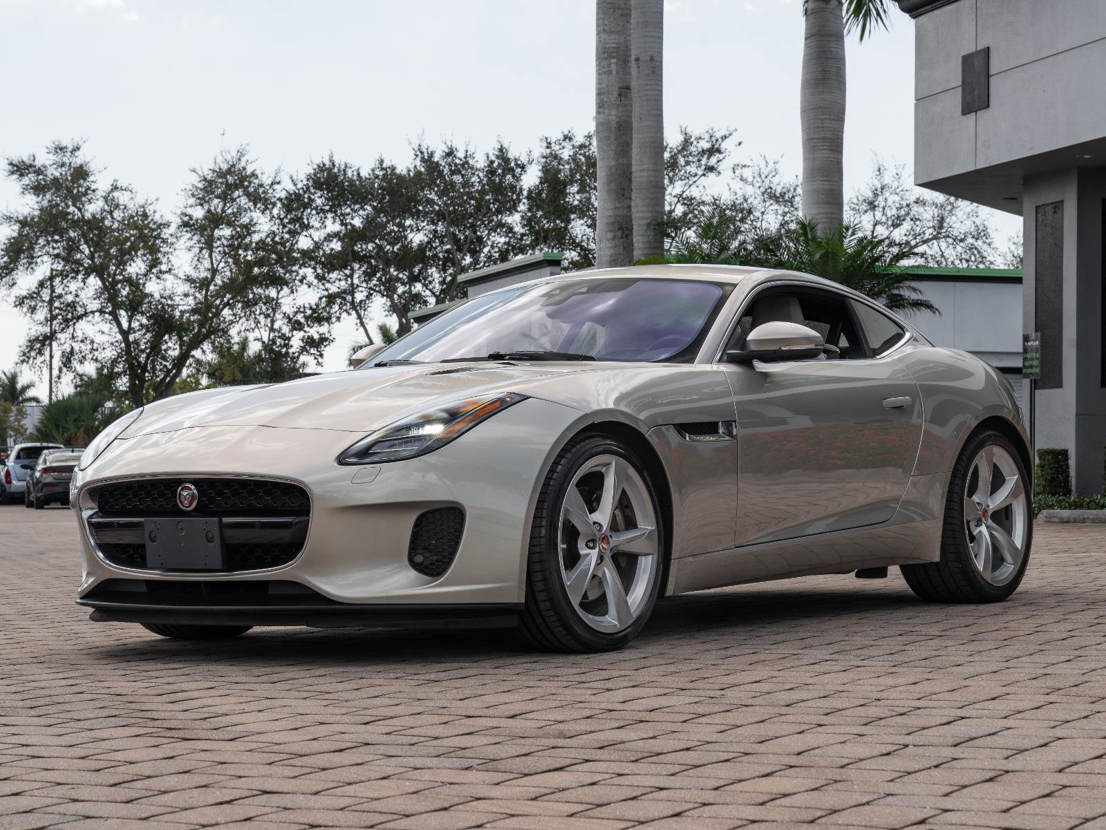 Used 2020 Jaguar F-TYPE Coupe image 45
