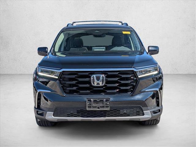 Used 2025 Honda Pilot Touring video 2