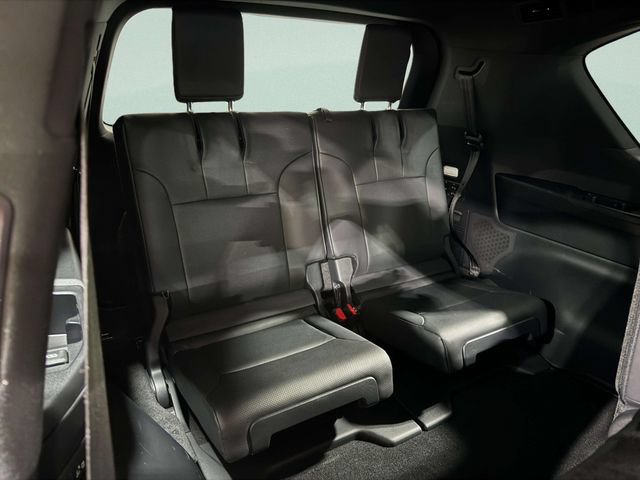 Used 2024 Lexus LX 600 4WD w/ Appearance Package image 30
