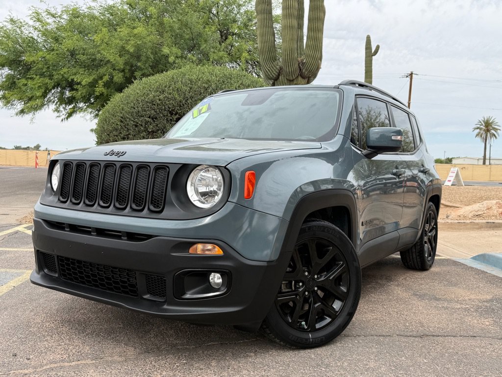Used 2017 Jeep Renegade Altitude FWD image 1