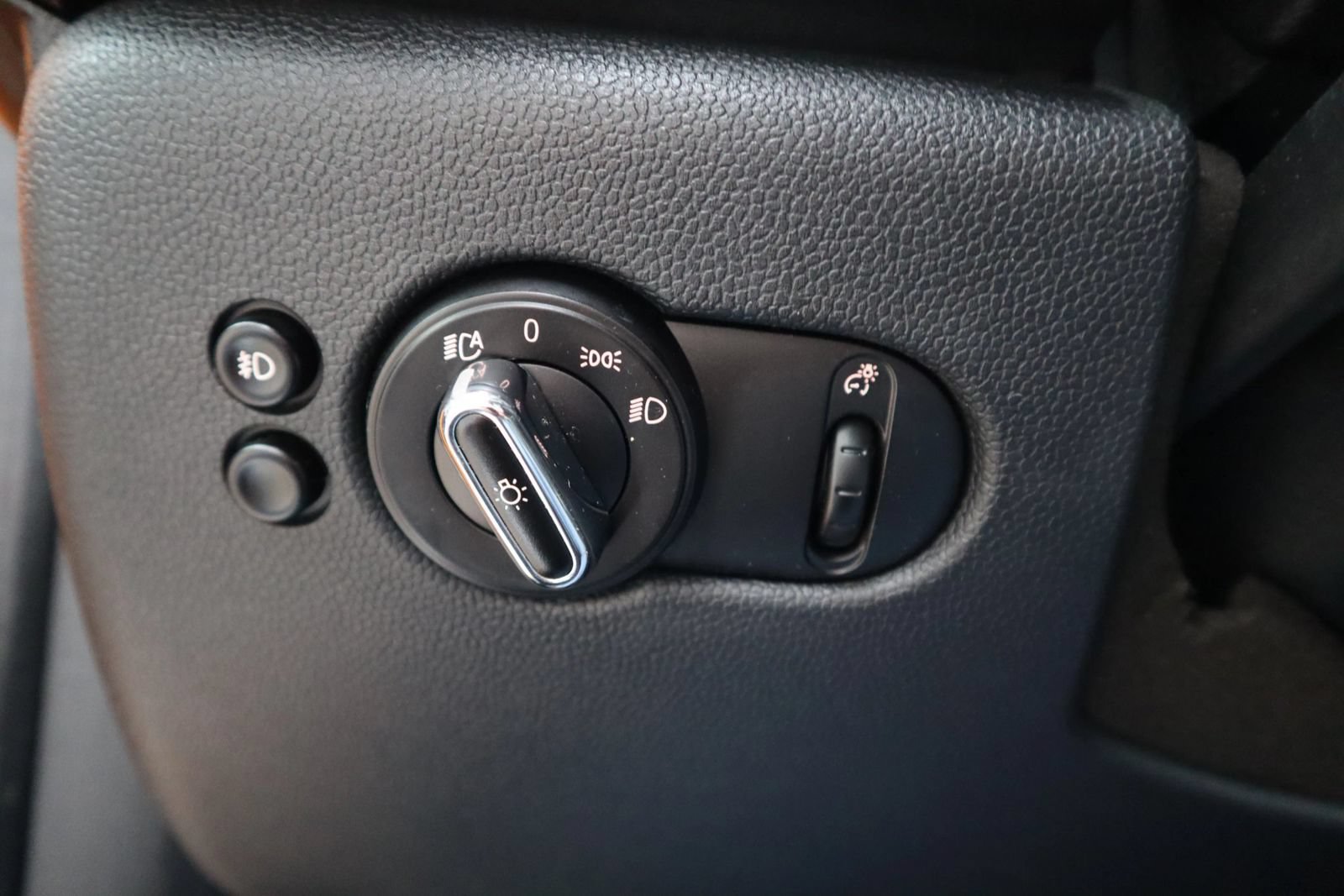 Used 2015 MINI Cooper S FWD image 32