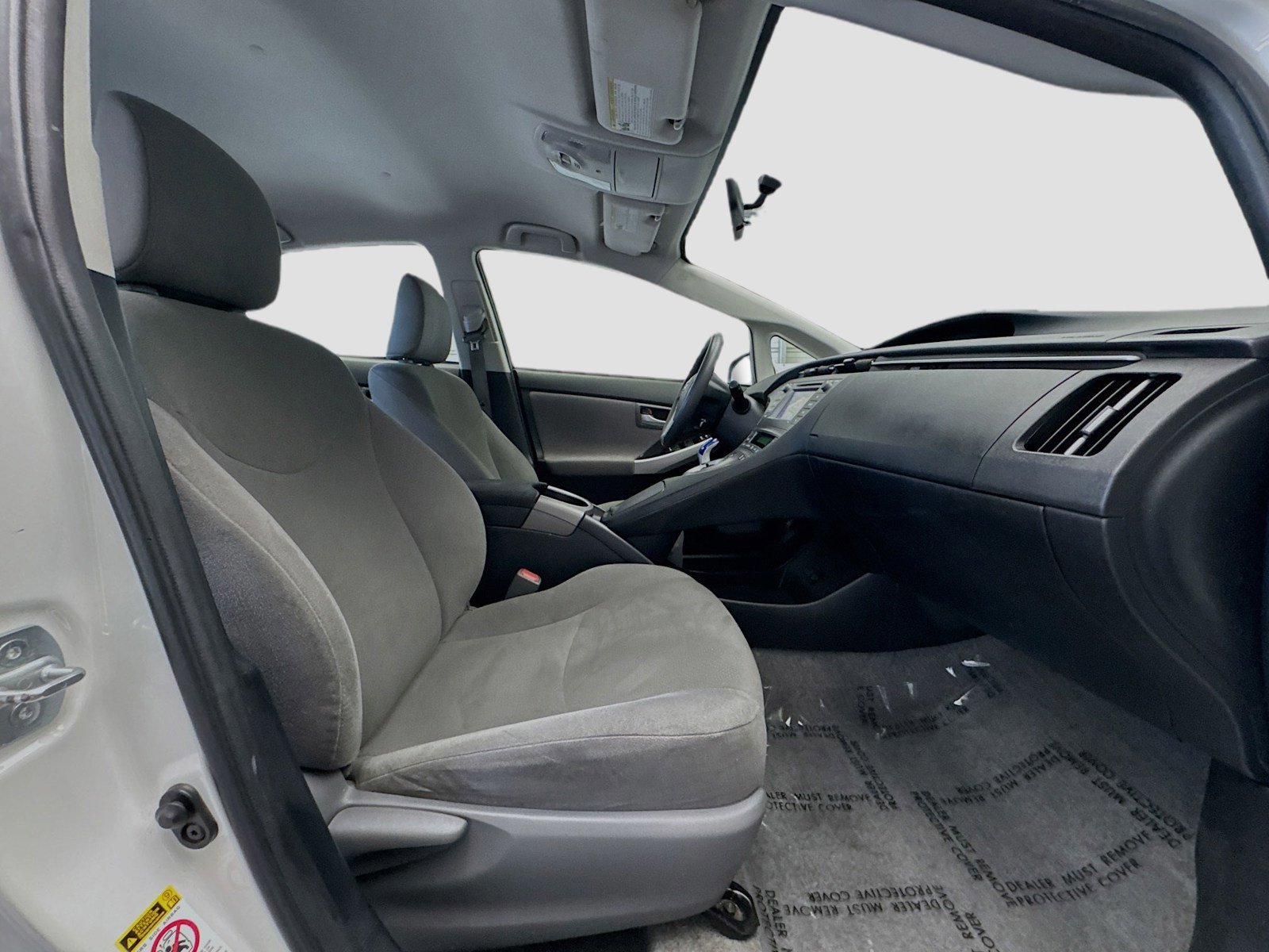 Used 2015 Toyota Prius Two FWD image 18