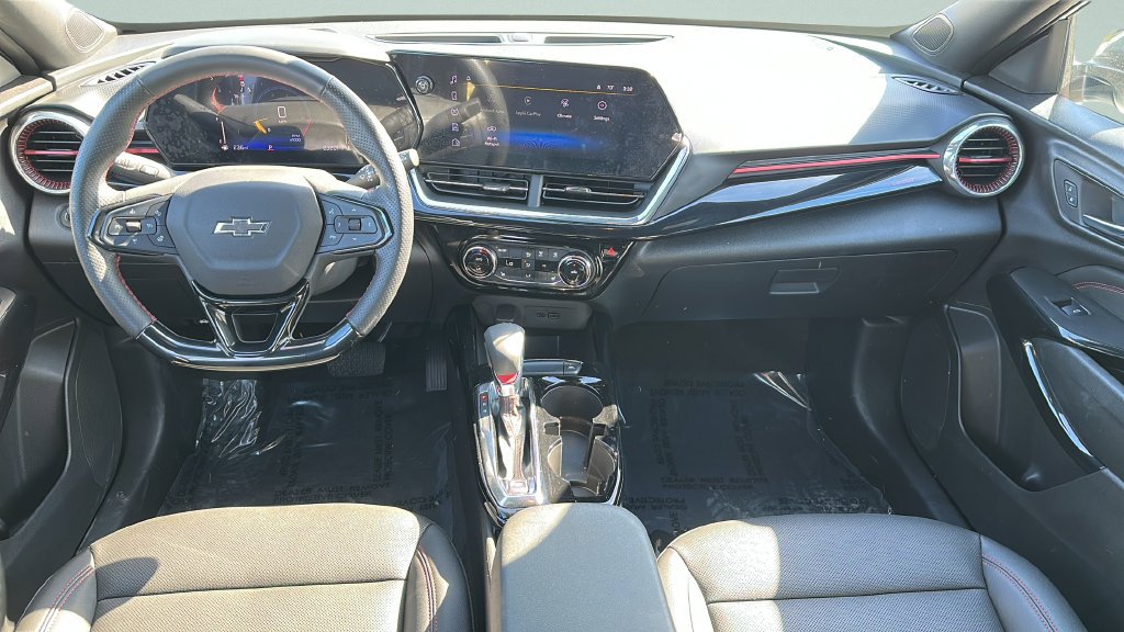 Used 2025 Chevrolet Trax RS w/ Driver Confidence Package FWD image 9