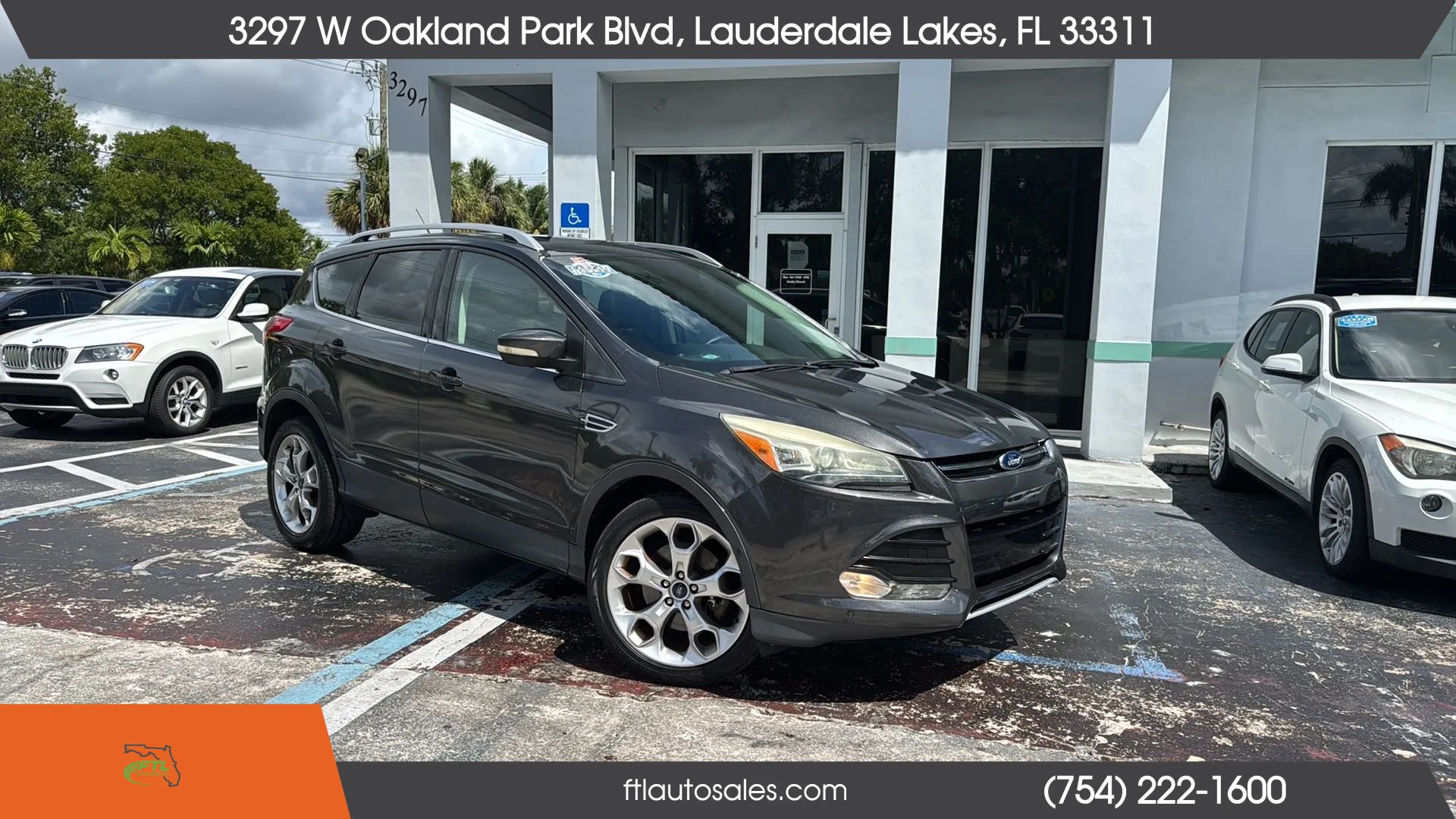 Used 2016 Ford Escape Titanium w/ Equipment Group 301A FWD image 2