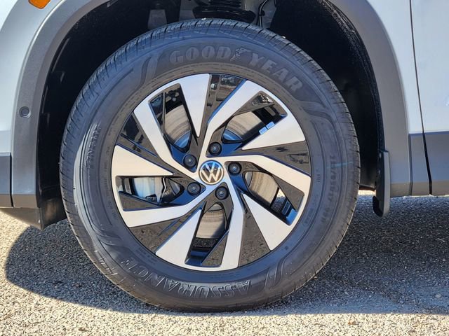 New 2026 Volkswagen Tiguan S AWD/4WD image 9