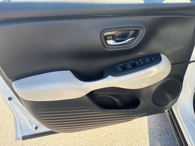 Certified 2024 Honda HR-V LX image 9