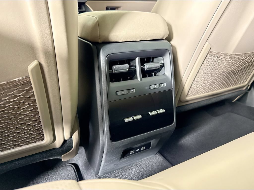 Certified 2024 Porsche Macan 4 Electric AWD/4WD image 16