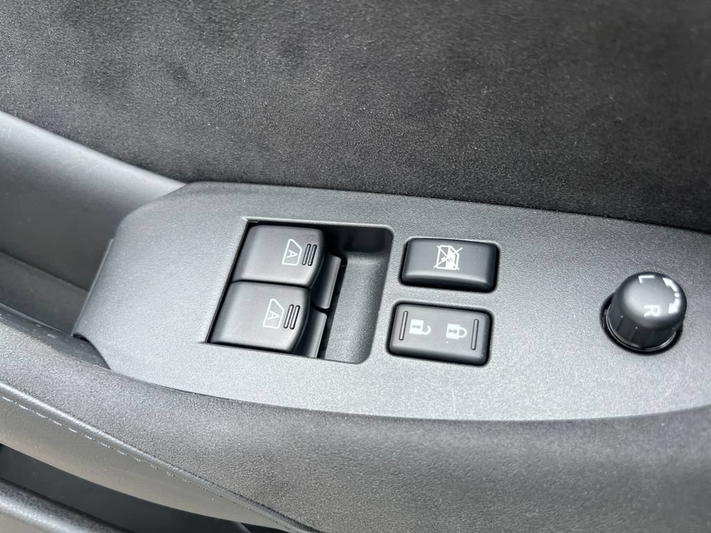 Certified 2025 Nissan Z Performance w/ Floor Mat Package RWD image 11