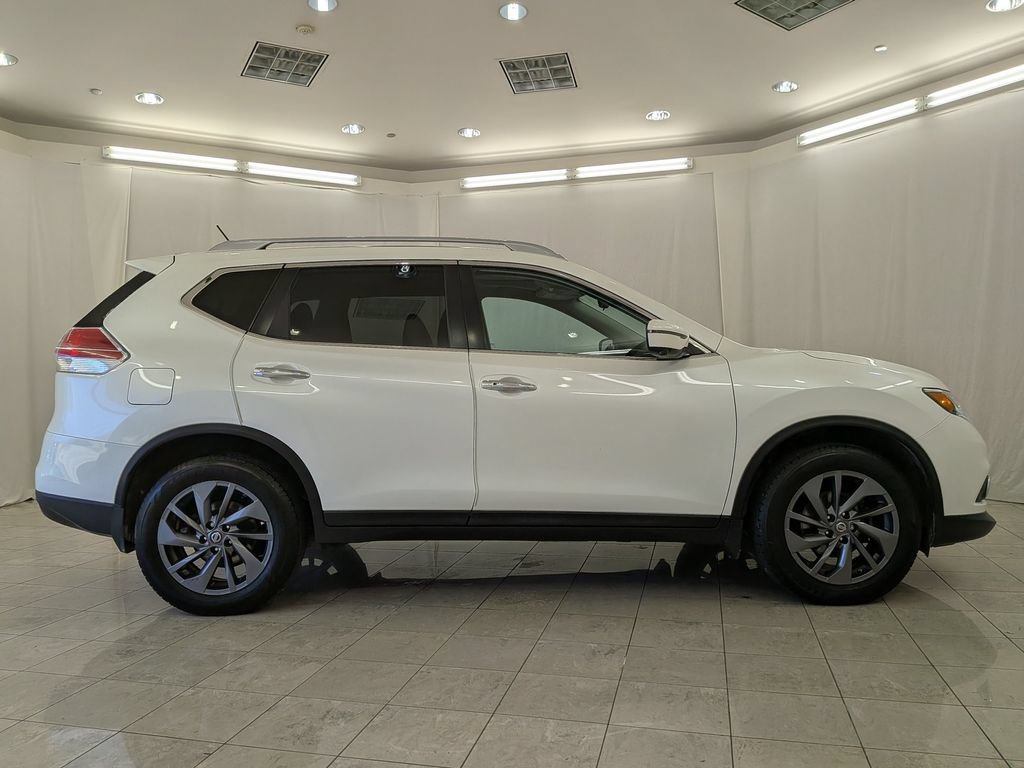 Used 2016 Nissan Rogue SL w/ SL Premium Package AWD/4WD image 11
