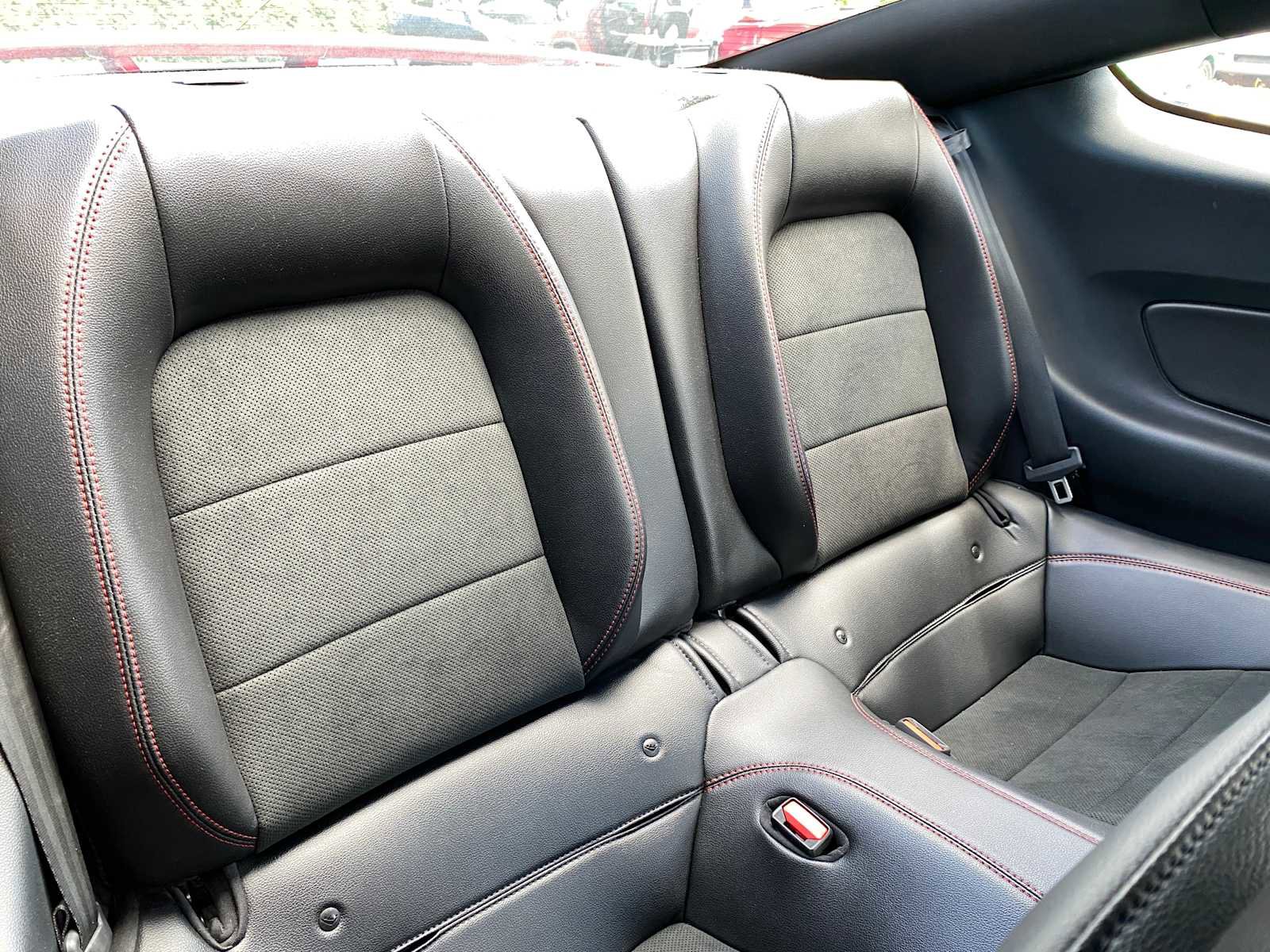 Used 2022 Ford Mustang GT Premium w/ Equipment Group 401A image 33