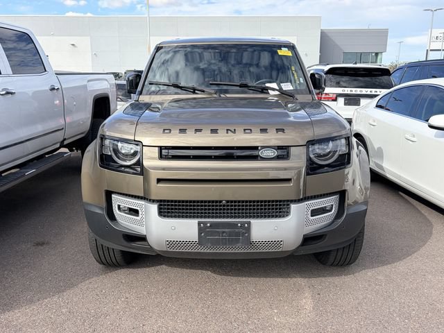Used 2025 Land Rover Defender 110 S AWD/4WD image 2