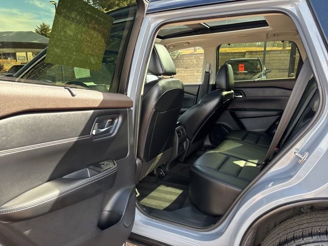 Used 2023 Nissan Rogue SV w/ SV Premium B Package image 23