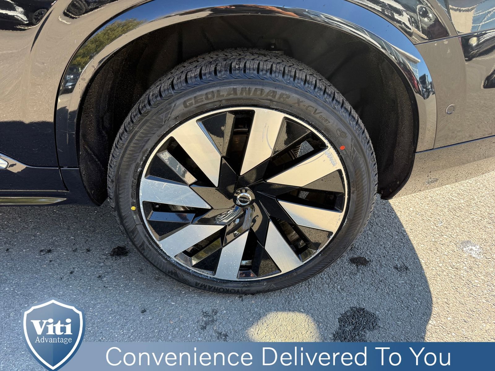 Certified 2023 Volvo XC90 T8 Ultimate w/ Protection Package Premier image 13