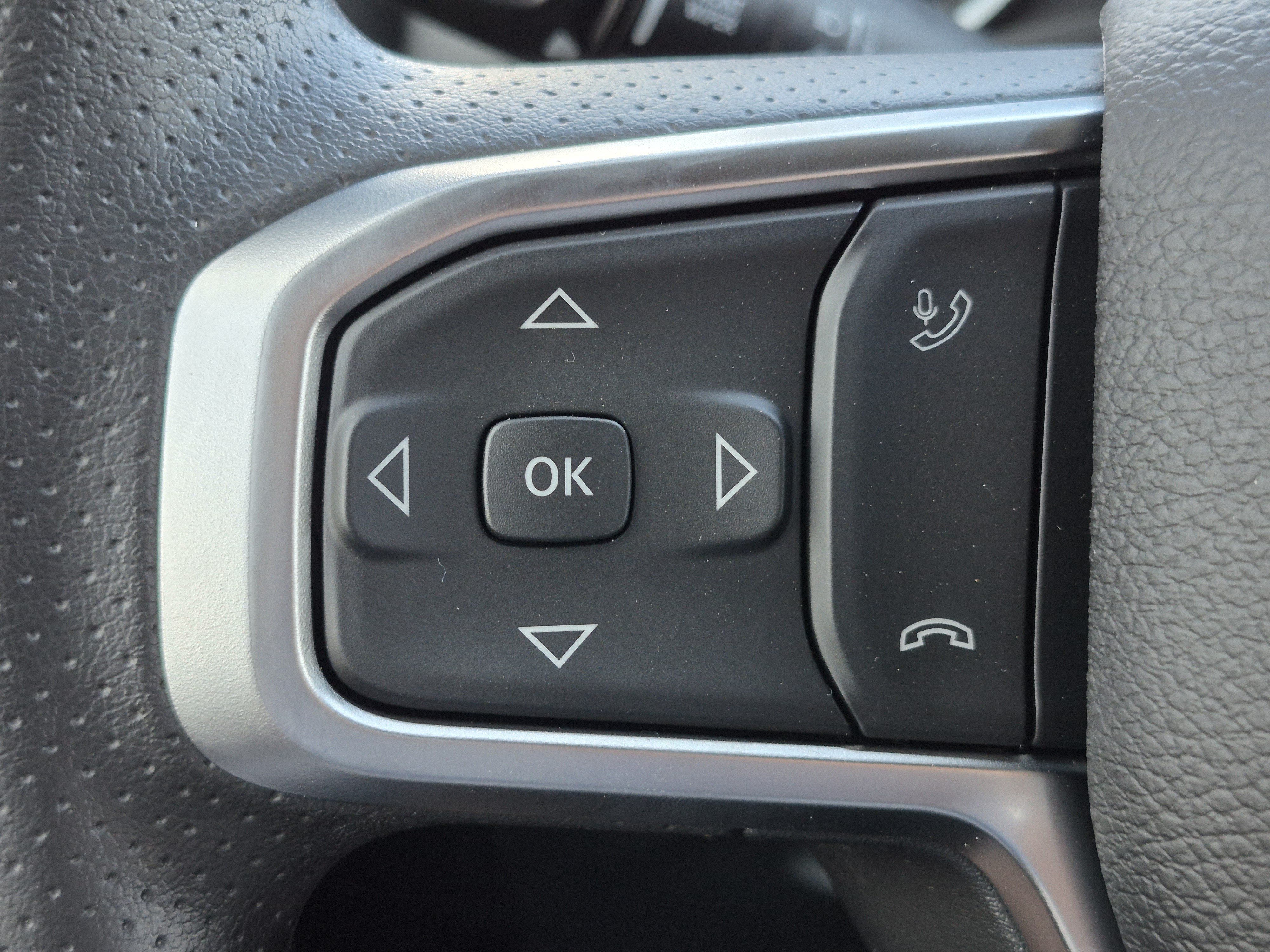 New 2026 RAM 1500 Express AWD/4WD image 18