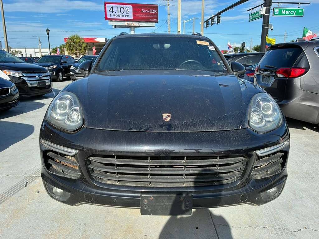 Used 2018 Porsche Cayenne S AWD/4WD image 1