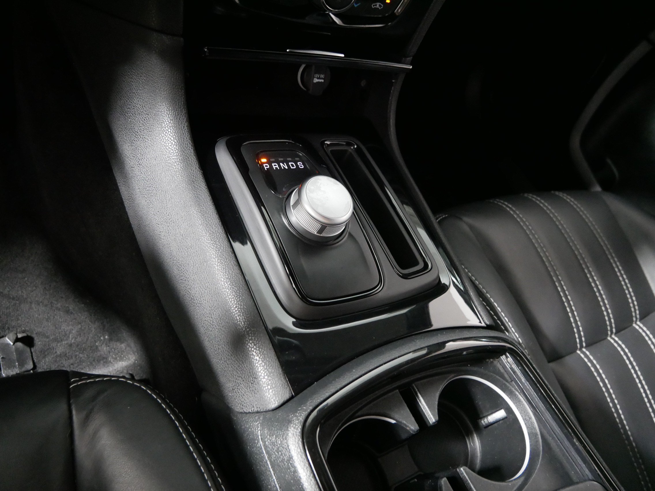 Used 2018 Chrysler 300 S AWD/4WD image 24