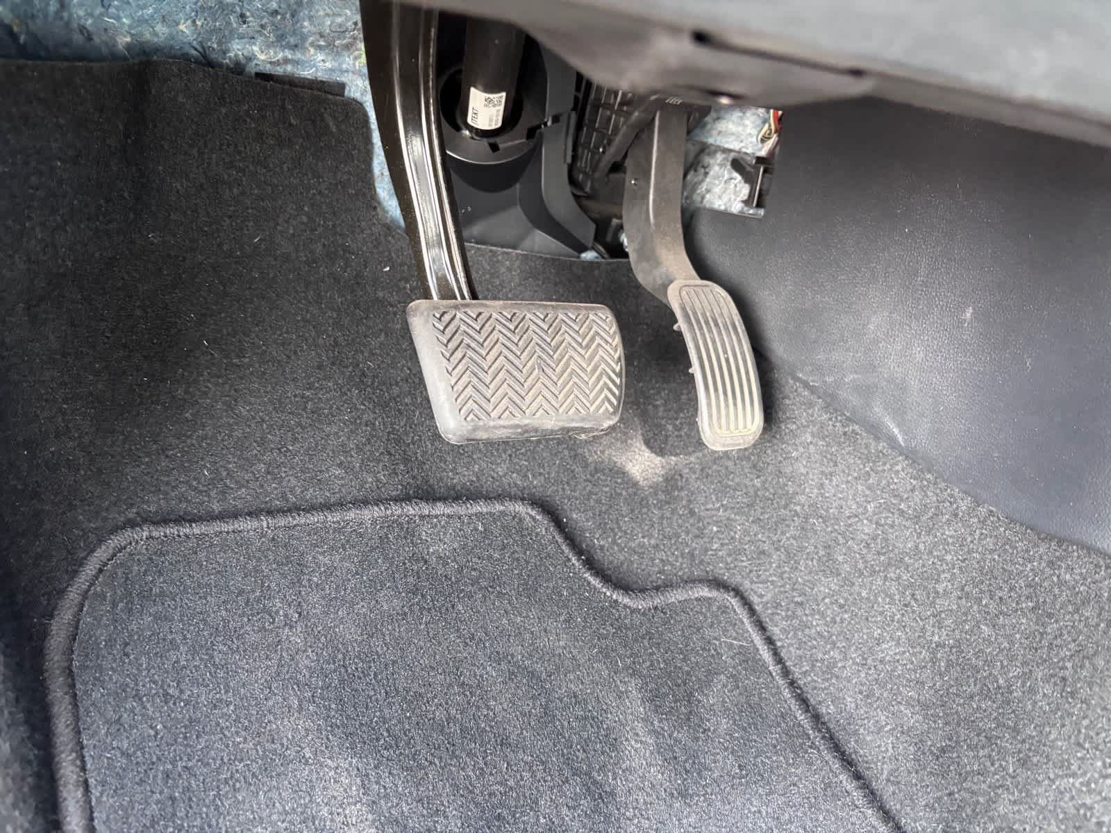Used 2021 Toyota Corolla XSE w/ Carpet Mat Package (TMS) FWD image 16
