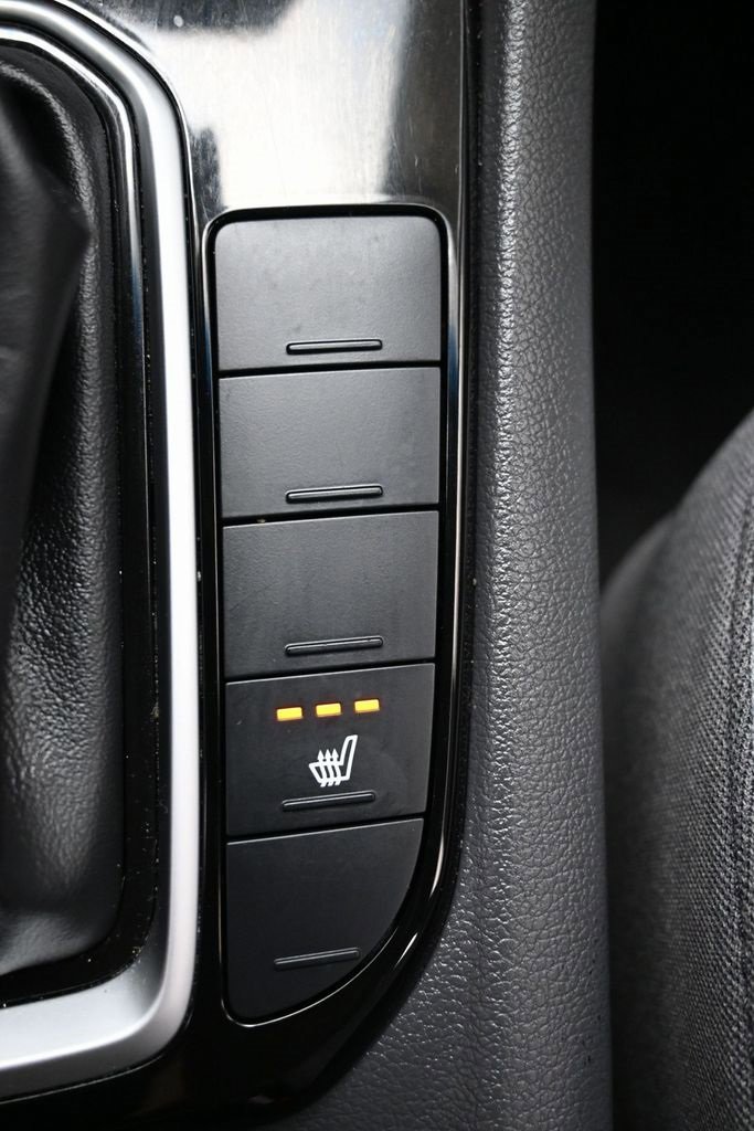 Used 2021 Hyundai Ioniq SE image 24