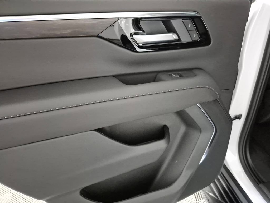 New 2026 Chevrolet Tahoe LS AWD/4WD image 23