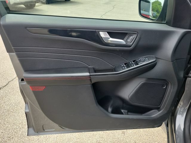 Used 2025 Ford Escape ST-Line AWD/4WD image 19