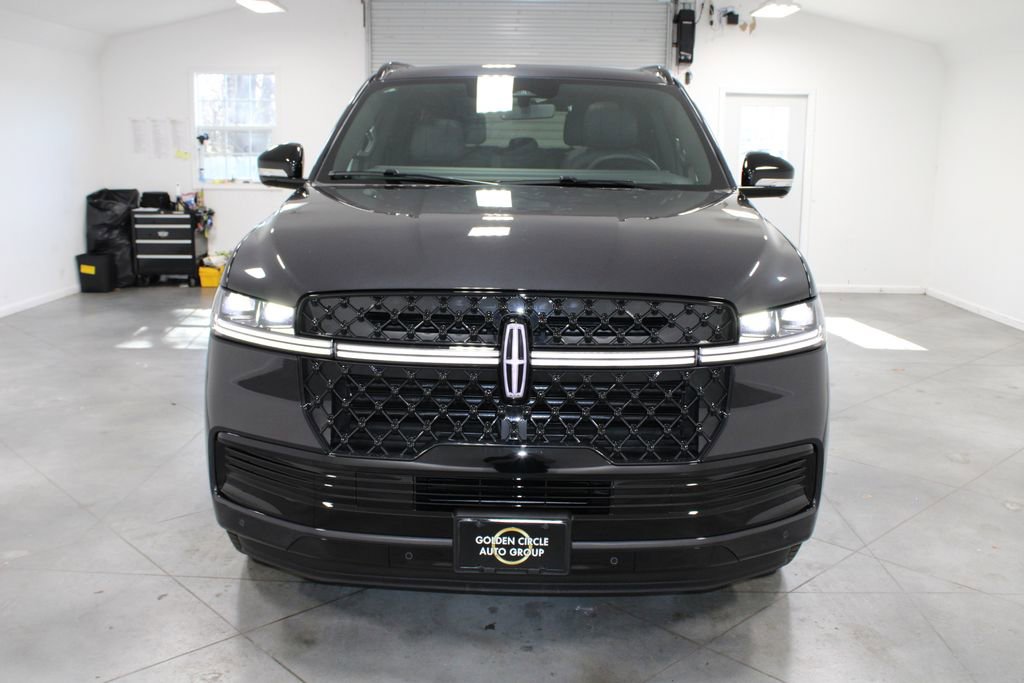 New 2026 Lincoln Navigator L Reserve w/ Jet Appearance Package image 2