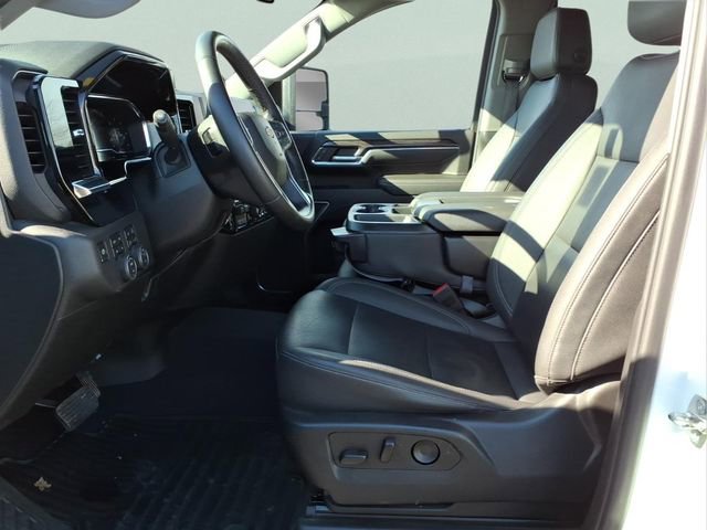 Used 2024 Chevrolet Silverado 2500 LTZ image 17