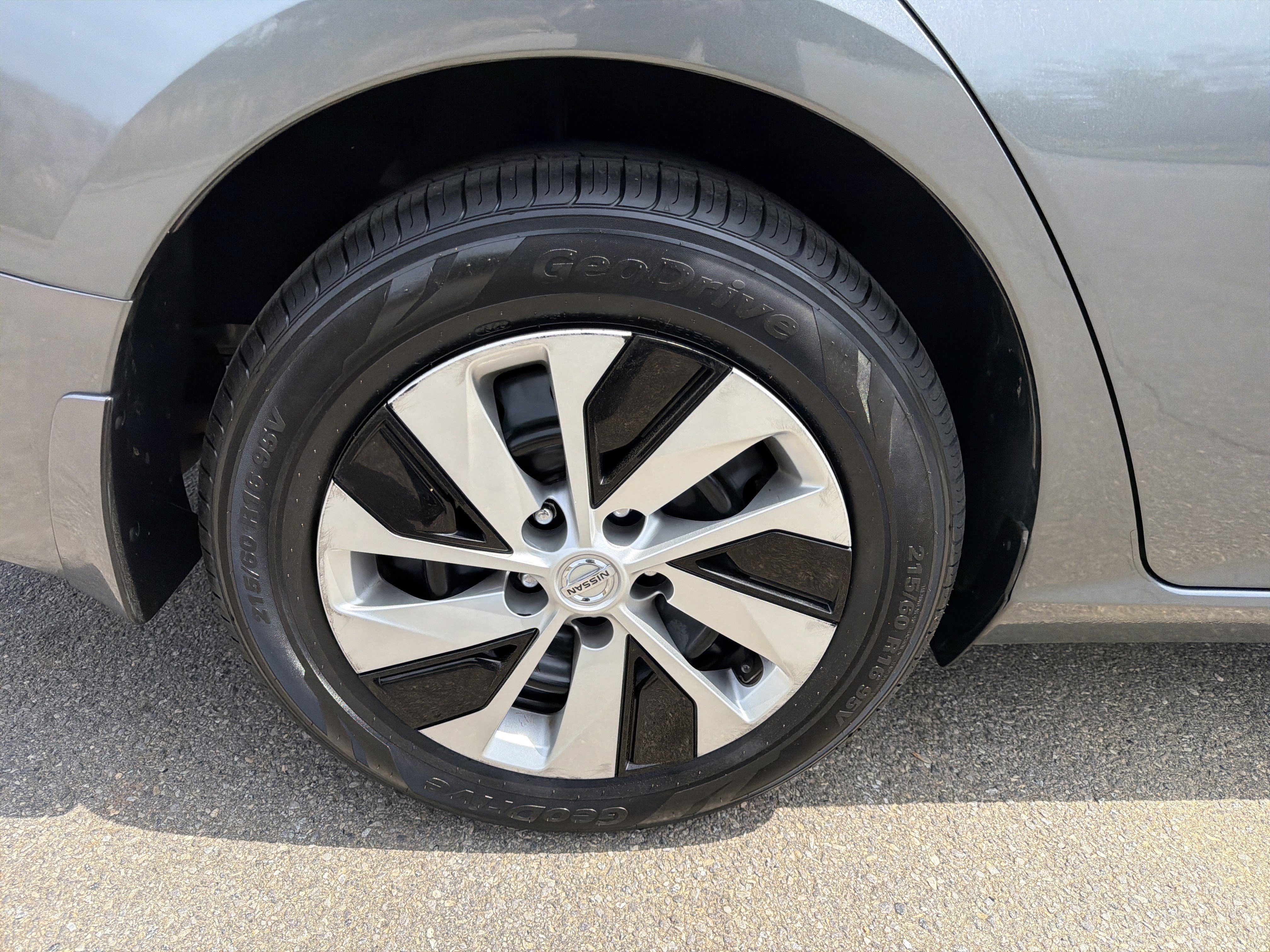 Used 2019 Nissan Altima 2.5 S image 17