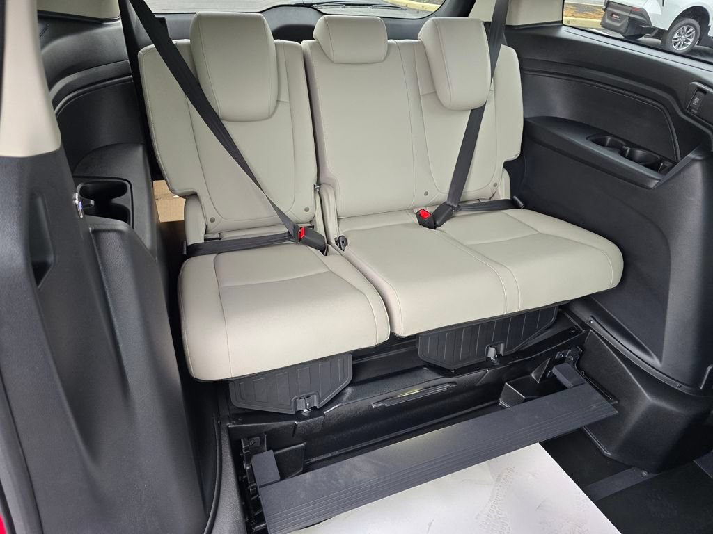 Used 2026 Honda Odyssey EX-L image 17