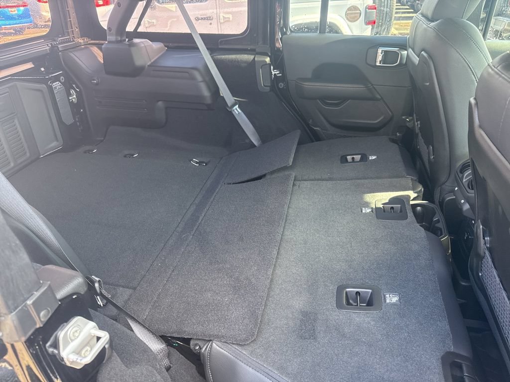 New 2025 Jeep Wrangler Unlimited Sahara AWD/4WD image 45