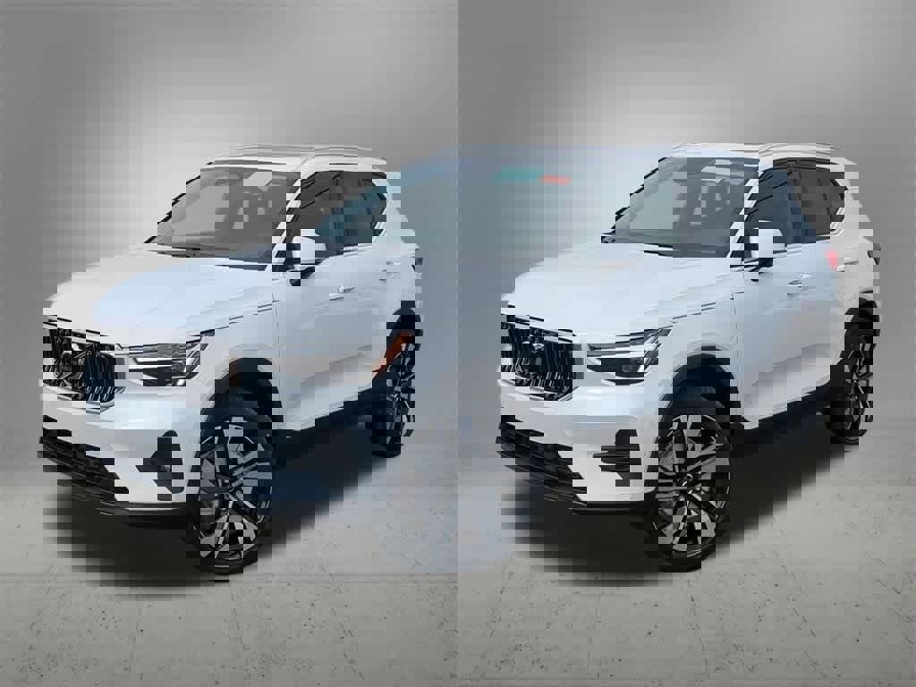 New 2025 Volvo XC40 B5 Ultra w/ Protection Package Premier